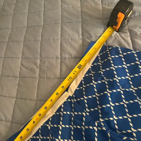 Slazenger women’s royal blue golf shorts size 6