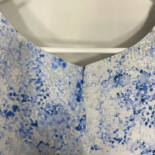 Violet+Claire NWOT women’s bluish purple white print sleeveless blouse top M