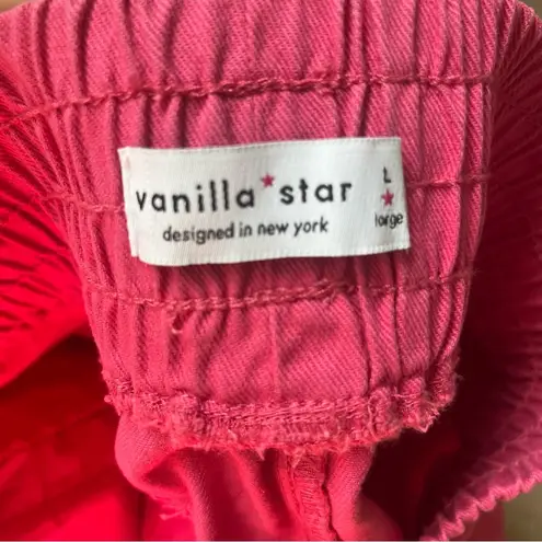 Vanilla Star Jeans Hot pink distressed jean shorts