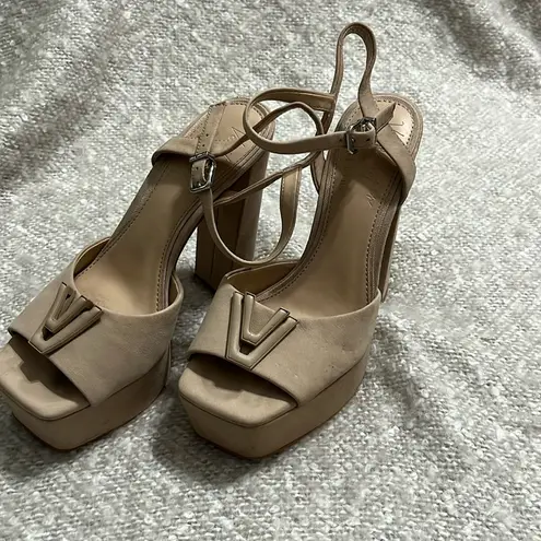 Gianni Bini  x Venita Aspen Sienna Taupe Suede Platform Dress Sandals