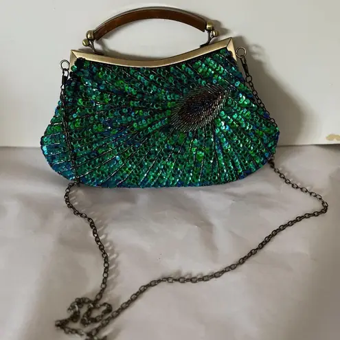 Elegant Green and Blue Sequin Clutch Size OS
