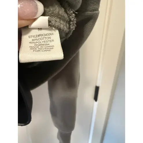 Ultra Flirt V-Neck Hoodie Cropped Pullover Sweatshirt Casual Athleisure M