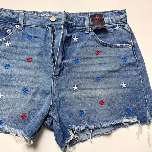 No Boundaries  Women’s Star Print Embroidery Design Raw Denim Hem Shorts Sz 13