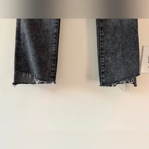 MOTHER the Insider Crop Step Fray in Train Stops Size 25 Denim Ankle Jean Black