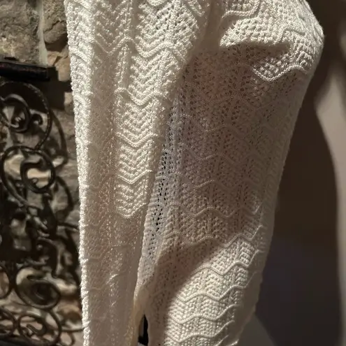 Daisy Fuentes BLong Sleeve V-Neck Sweater with Sparkle