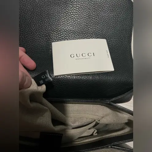 Gucci Authentic Black Calfskin Leather GG Interlocking Crossbody Bag Purse