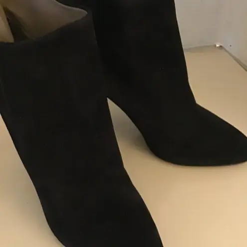 Jill Stuart women black suede heel boots US 8