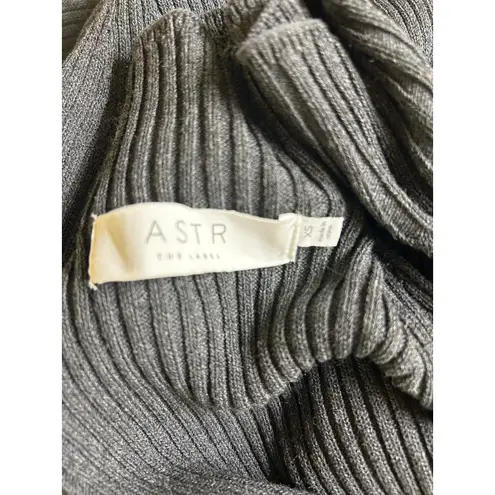 ASTR the Label Cold Shoulder Mock Neck Midi Sweater Dress in Charcoal Size XS Gray