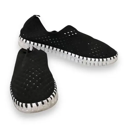 ILSE JACOBSEN HORNBÆK Tulip 139 laser cut flats Black Size 9