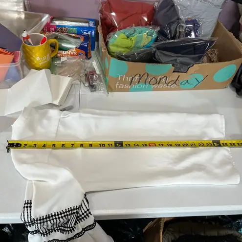 Market & Spruce Boho Bell Sleeve Embroidered Blouse White Size Small