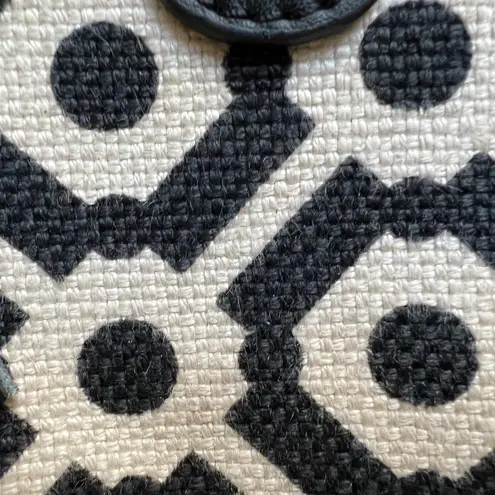 Spartina 449 linen & leather Pender wristlet