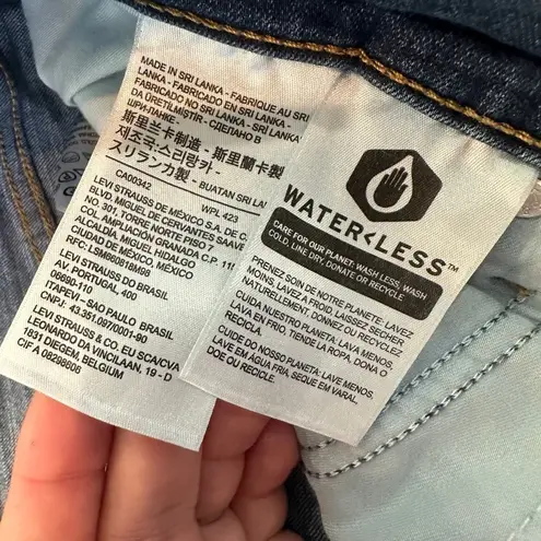 Levi's Levi’s classic Bermuda shorts women’s blue denim size 24W