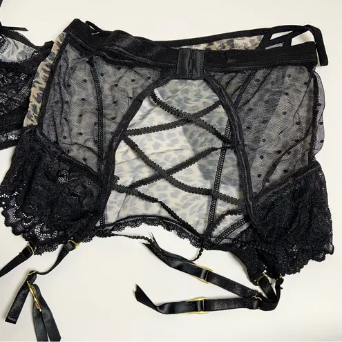 Yandy Lingerie Leopard 3 Piece Bustier Bra Garter Thong Large NEW Animal Print