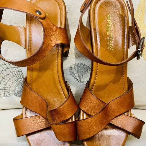 Sophia Milano Brown Italian Leather SZ39 US 8.5 Wooden Block Heel Sandals