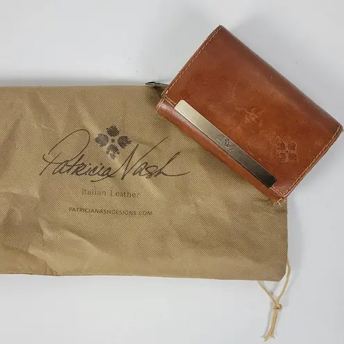 Patricia Nash Vintage  Cametti Womens Wallet Clutch Cognac Brown Leather Trifold