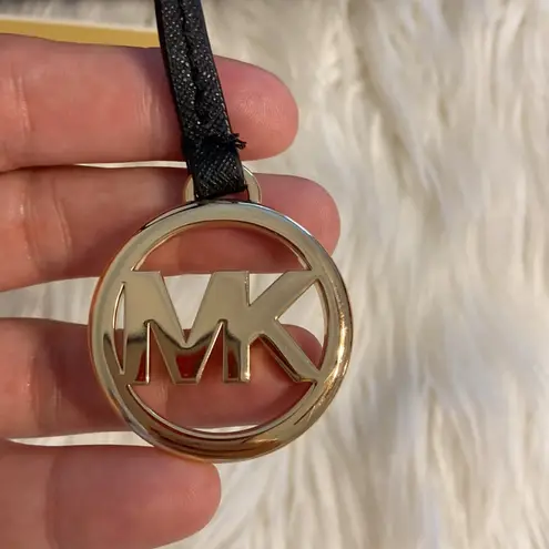 Michael Kors  crossbody purse use only once very beautiful