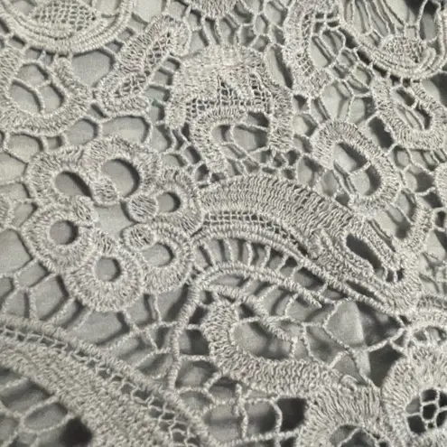 Dana Buchman gray Crochet Lace Floral Tank Top L