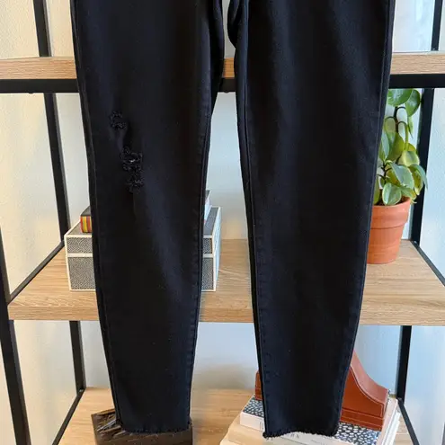 Judith March High-Rise Black Skinny Jeans, 11 / 29