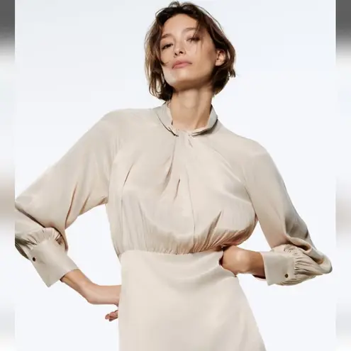 ZARA NWT  Silky Satin Knotted Cream Long Sleeve Dress, Size M