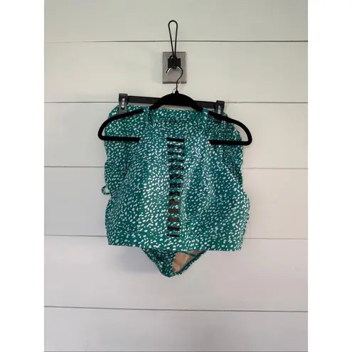 Cacique Women’s 18 Green White Patterned Swim Suit Plus Size