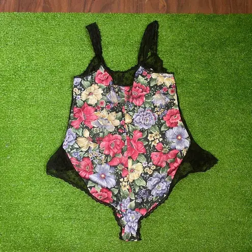Vintage 90s Henson Kickernick Women’s L‎ Bodysuit Floral Black Lace Lingerie Red Size L