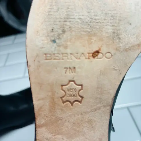 Bernardo Helene Black Antique Calf Leather Women’s Ankle Boots Size 7 Medium