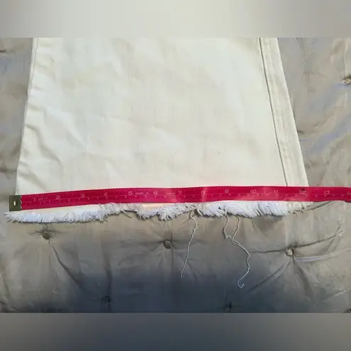 SER.O.YA Low Rise Flare White Distressed Raw Hem Jeans NWT sold out Size 29