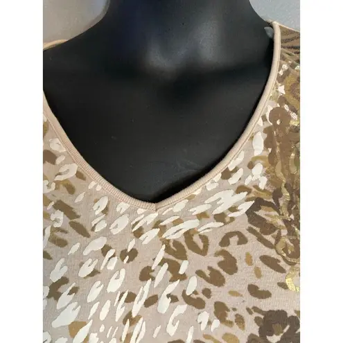 Karen Scott cream and gold top