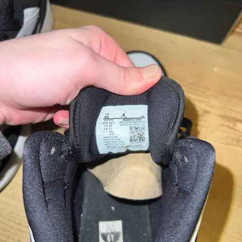 Air Jordan  Mid 1 SE (GS) Sneakers Glow in the Dark Black White Teal 6Y 7.5