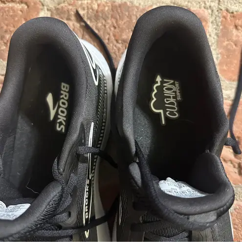 Brooks  Glycerin 21 Black & White Athletic Road Sneakers Women's size 12 Medium