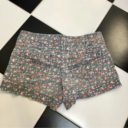 Hot Kiss Vintage 90s Y2K Cici Denim Short Floral Roses Jean Shorts Stretchy sz 6