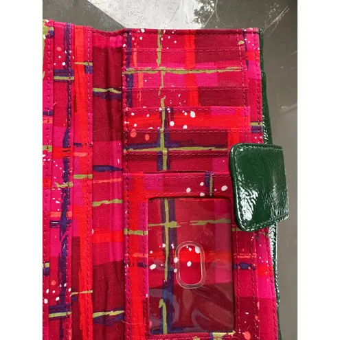 SAEKGAABD Genuine Leather Green Patent Studded Clutch Wallet Purse Organizer EUC