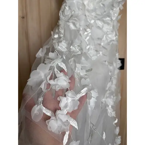 NWT Lulus Effortlessly Sweet White Tulle 3D Floral Tie