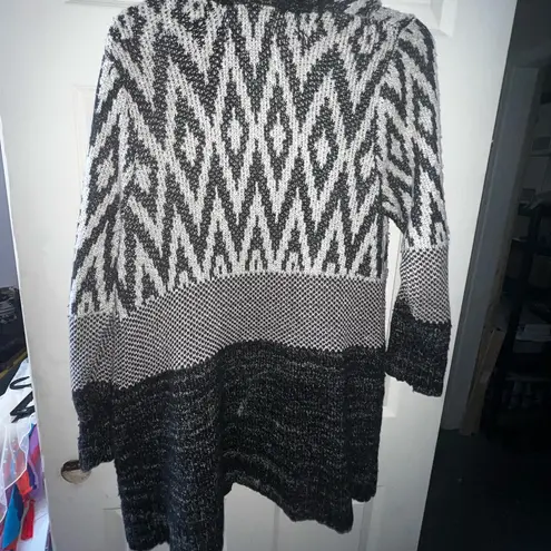 Lucky Brand  Black and Gray Geometric Cardigan Women’s