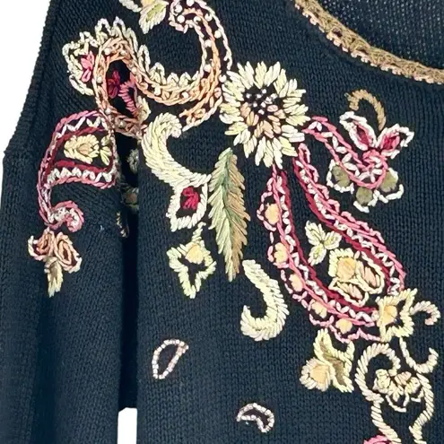 Heirloom Collectibles Floral Embroidered Pearl Black Button Up Women Size M Size M