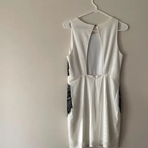 Ark & Co. White Cocktail Open Back Mini Dress With Black Lace Detail Size…