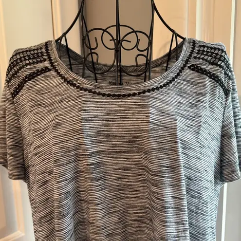 Rebecca Malone , black and white scoop neck, detailed shoulder blouse