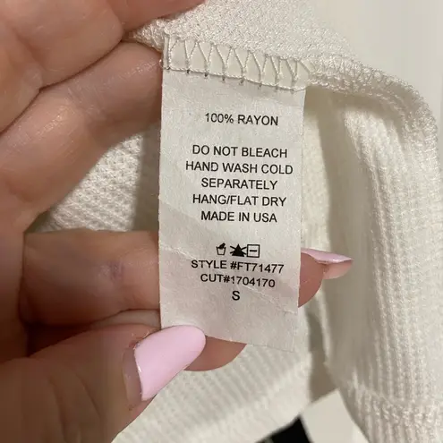 Jella Couture New jella c Top Size Small