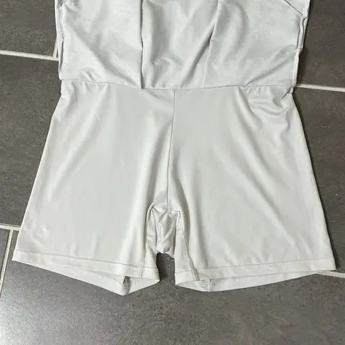 Peter Millar  Golf Skort size Medium