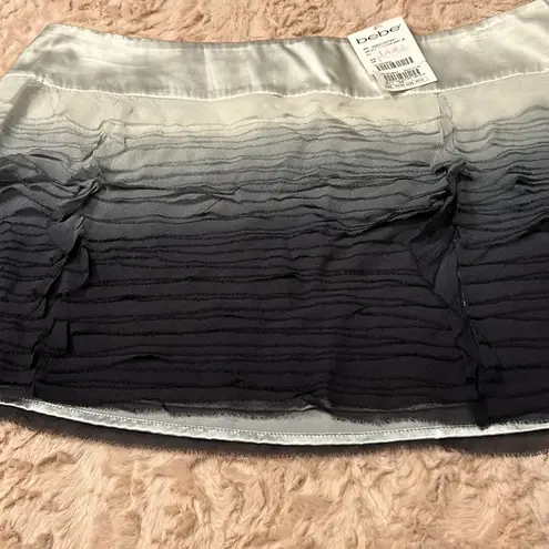 Bebe Size L skirt 