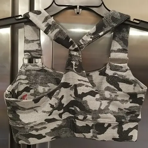 Carbon 38 ππ Camo Shine Bra ~ Gray/Black S NWT