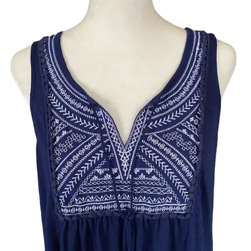 Just Be women's 1X tie front sleeveless blue stretchy tank top embroidered