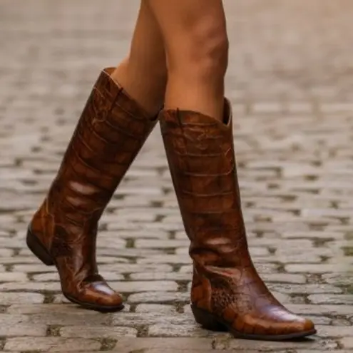 Joan & David Vintage Croc Embossed Leather Boots Size 37.5. US 7.5 S3928