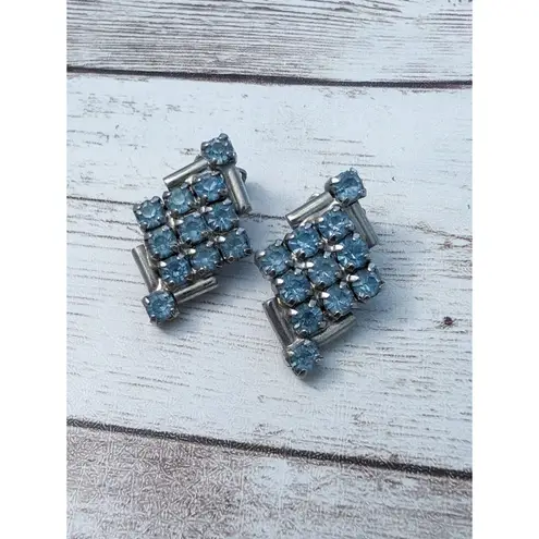 Vintage Clip On Earrings