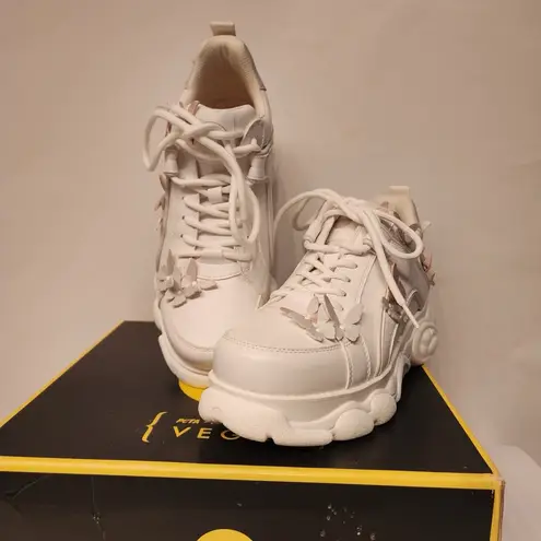 Buffalo London Cloud Butterfly Women’s White Platform Sneakers Size 10.5