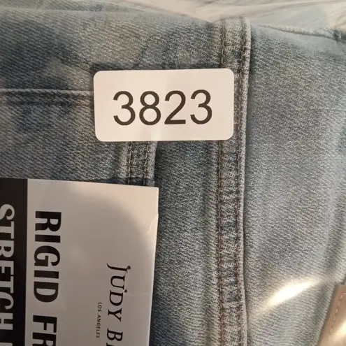 Judy Blue High waisted 90"s straight rigid distressed women's 20W jeans