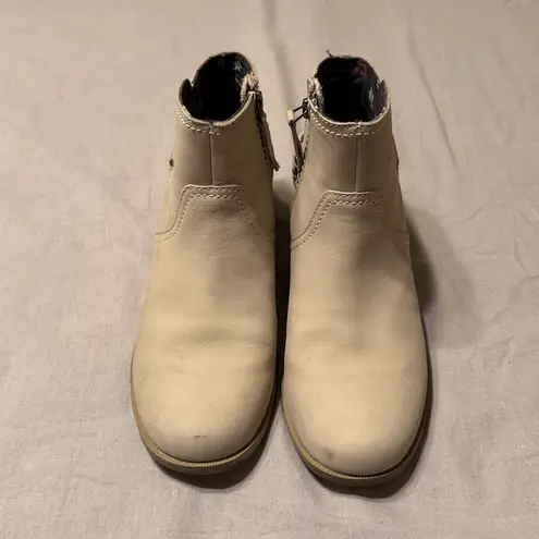 Teva Foxy Beige Cream Nude Neutral Leather Ankle Bootie Heeled Shoe B65