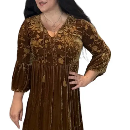 Johnny Was embroidered Millie Velvet Midi Dress RARE NWT (extremely oversized)