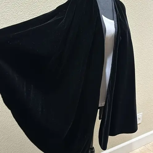 Dave and Johnny Vintage  velvet shawl/ cape