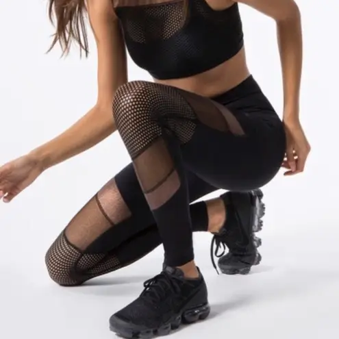 Beyond Yoga Soleil Limited Edition High Waisted Leggings Black & Gold Mesh Small